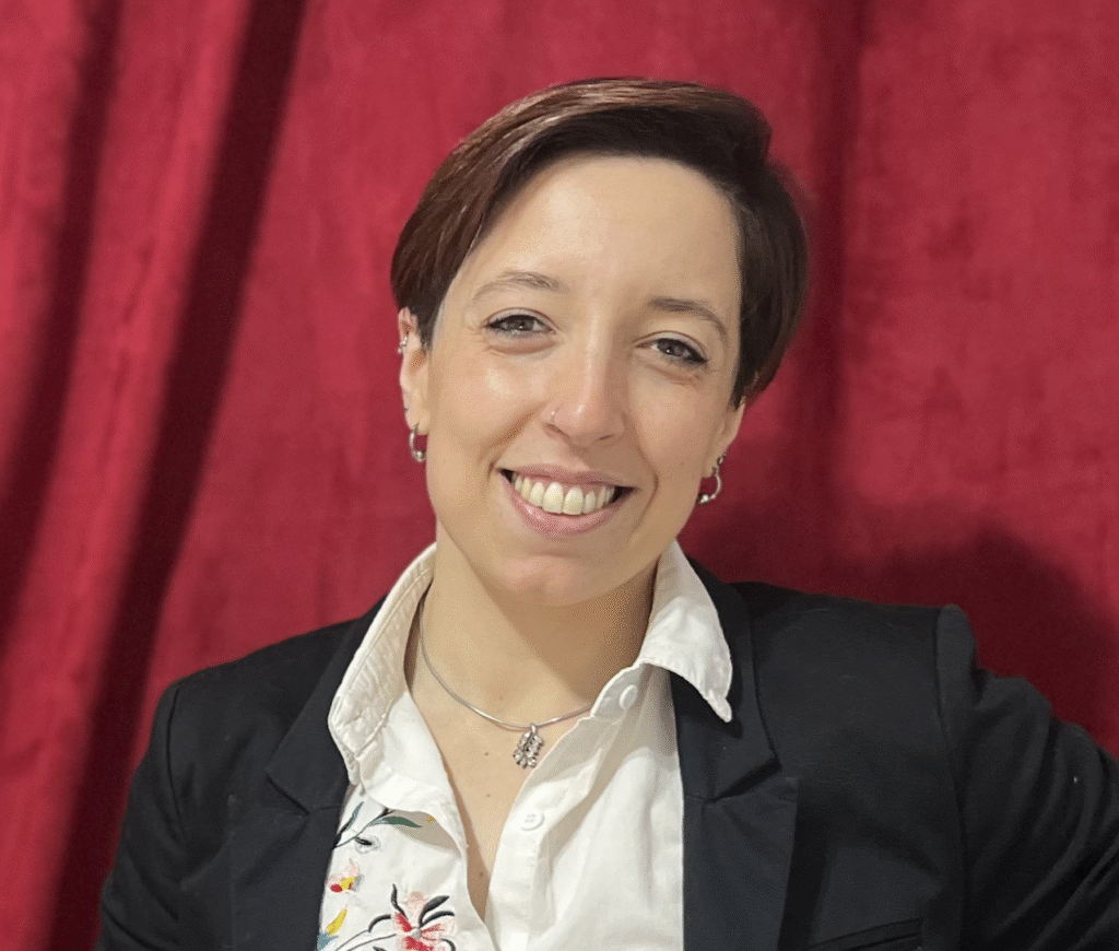 andrea calvo psicologa licenciada analisis funcional de la conducta analista conductual investigadora